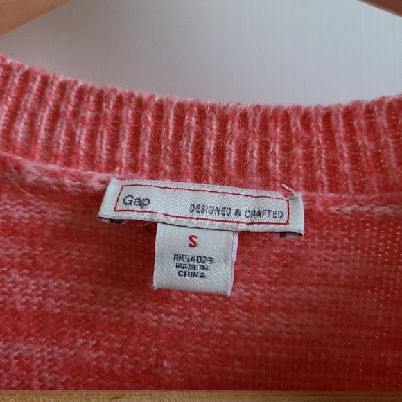 Gap Women's Top - Picture 11 of 15